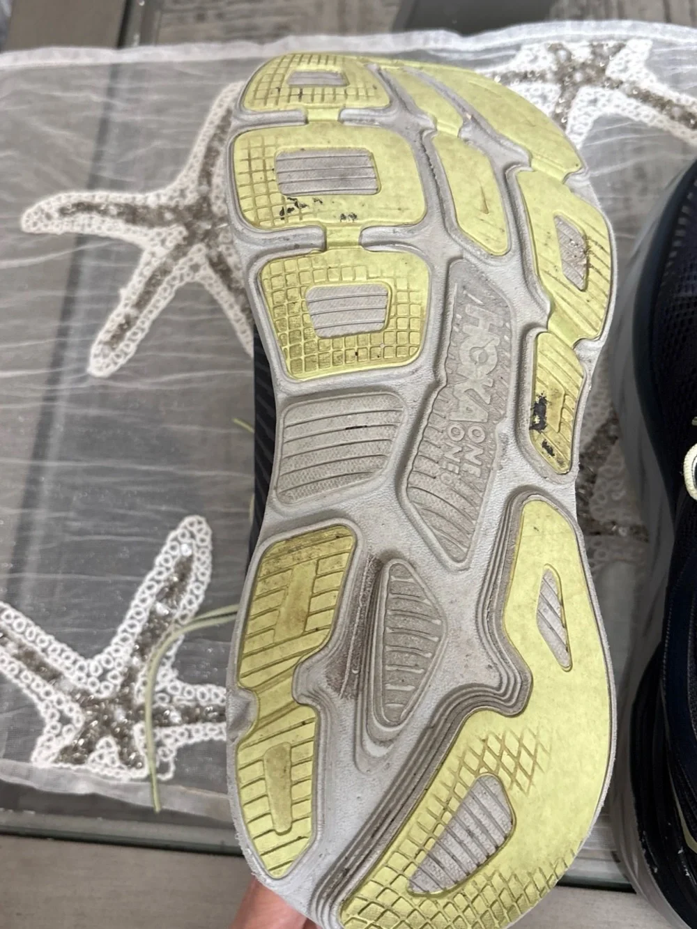 Hoka breathable black